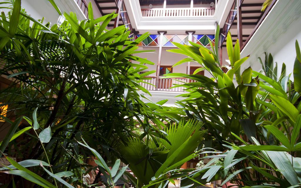 Maison Perumal Pondicherry - A Cgh Earth Experience Exterior foto