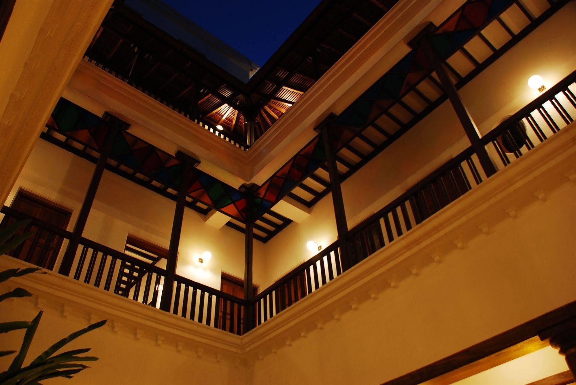 Maison Perumal Pondicherry - A Cgh Earth Experience Exterior foto